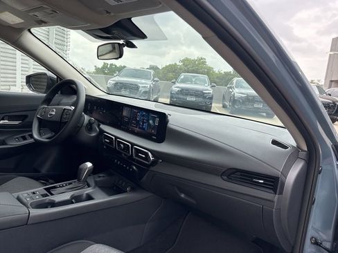 Used 2026 Nissan Sentra SV w/ Floor Mat Package FWD image 15