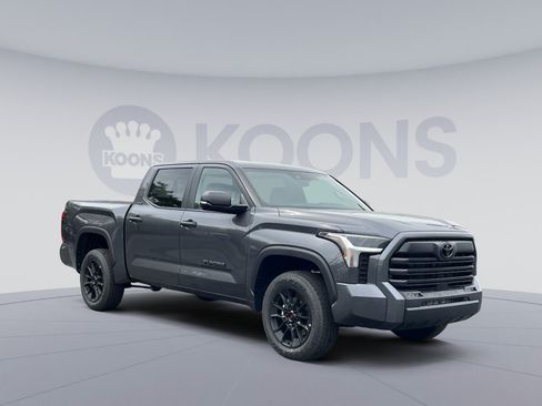 New 2026 Toyota Tundra SR5 AWD/4WD image 5