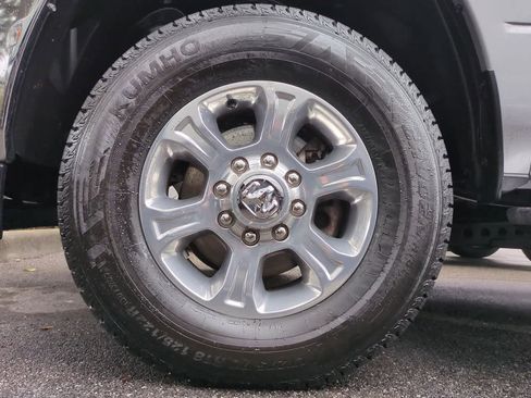 Used 2024 RAM 2500 Big Horn image 14