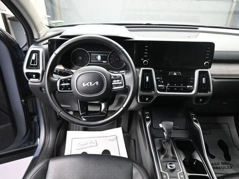 Used 2022 Kia Sorento S w/ Panoramic Sunroof Package AWD/4WD image 22