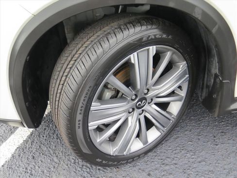 Used 2021 INFINITI QX50 Sensory w/ Accent Package image 18