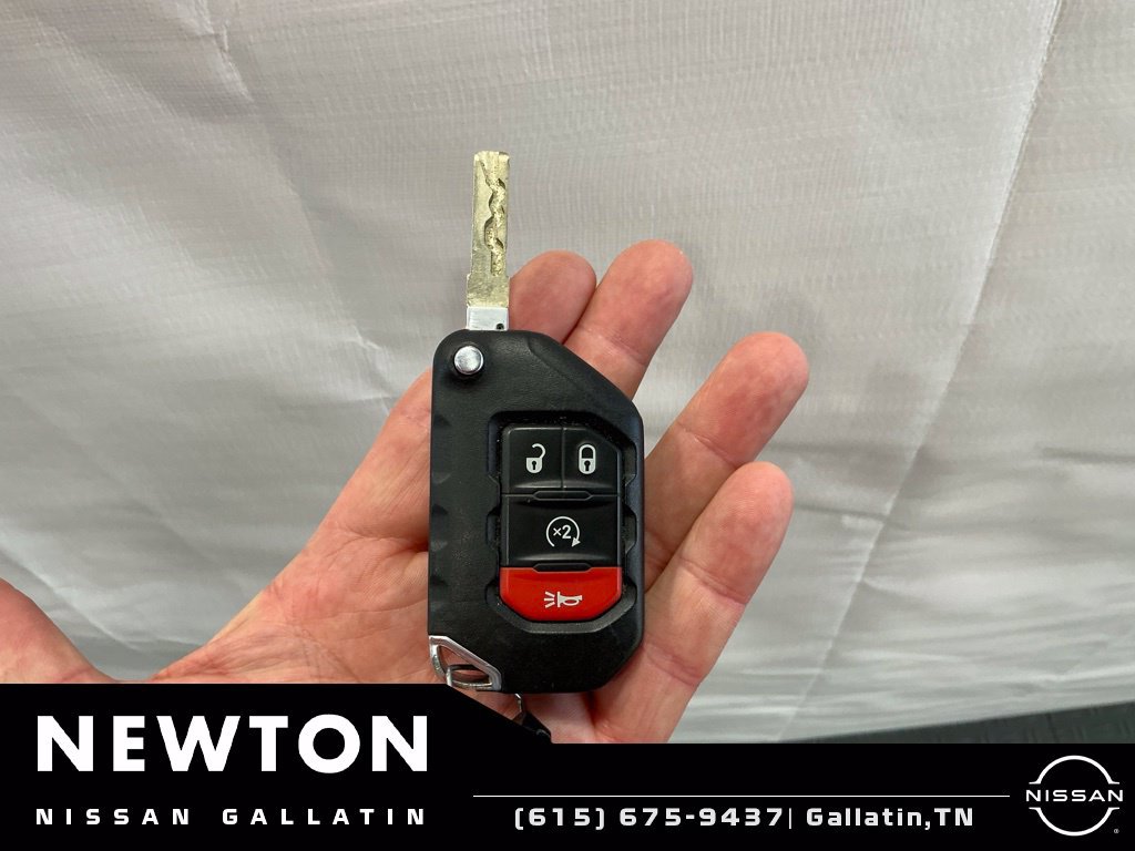 Used 2024 Jeep Wrangler Unlimited AWD/4WD image 49