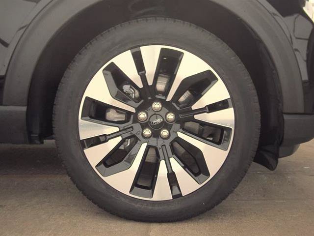 Used 2026 Ford Explorer Platinum w/ LUX Leather Package AWD/4WD image 8