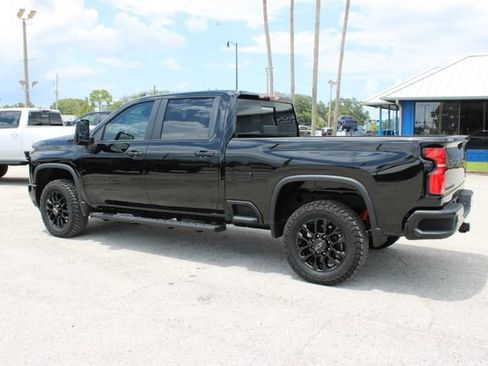 Used 2025 Chevrolet Silverado 2500 LT w/ Trail Boss Package AWD/4WD image 7