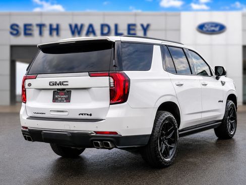 Used 2025 GMC Yukon AT4 w/ AT4 Premium Package AWD/4WD image 7