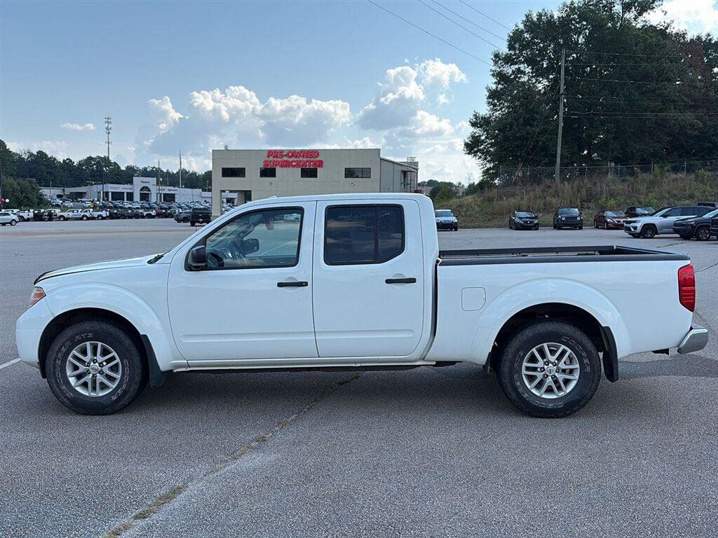 Used 2015 Nissan Frontier SV w/ SV Value Truck Package AWD/4WD image 5