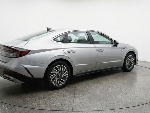 Used 2025 Hyundai Sonata SEL FWD image 7