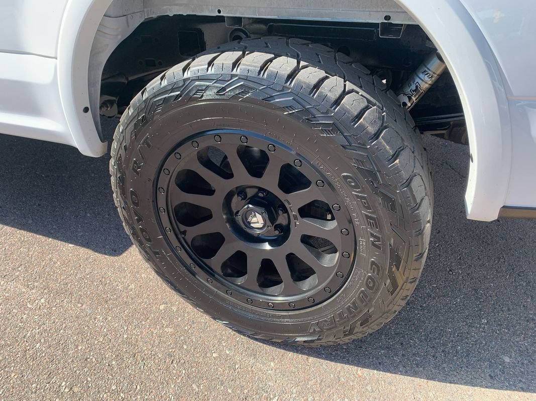 Used 2018 Ford F150 XLT w/ Equipment Group 302A Luxury AWD/4WD image 19