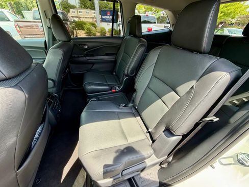 Used 2021 Honda Pilot Elite image 9