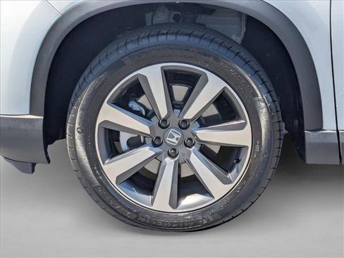 Used 2025 Honda Pilot Touring image 28