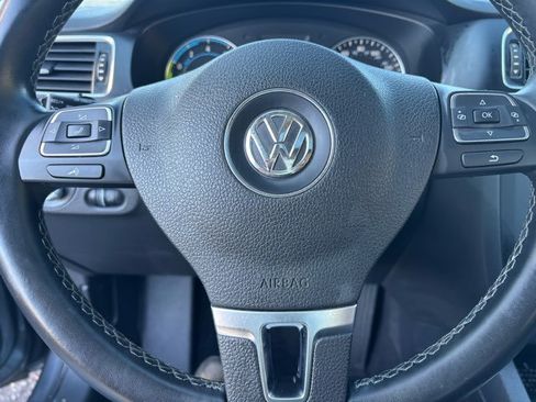 Used 2013 Volkswagen Jetta Hybrid Sedan FWD image 11