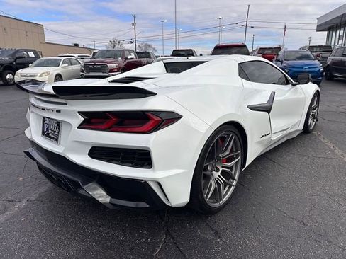 Used 2025 Chevrolet Corvette Z06 image 11