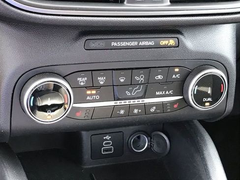 Used 2024 Ford Escape Active image 35