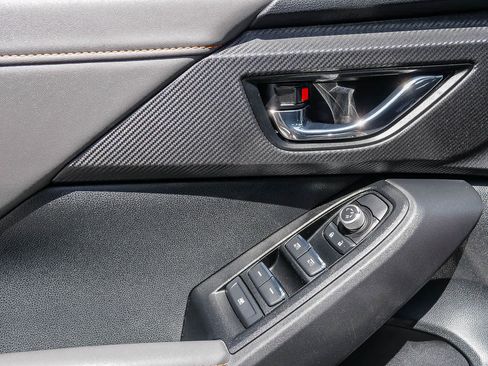 Certified 2025 Subaru Crosstrek 2.5i Limited w/ Crosstrek Mirror Package AWD/4WD image 23