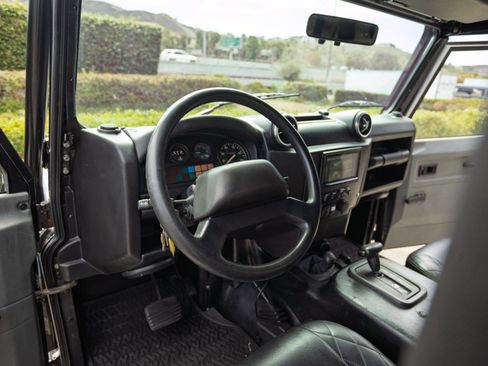 Used 1995 Land Rover Defender 90 AWD/4WD image 9