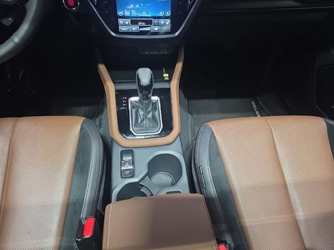 Certified 2025 Subaru Forester Touring w/ Popular Package - Touring AWD/4WD image 13