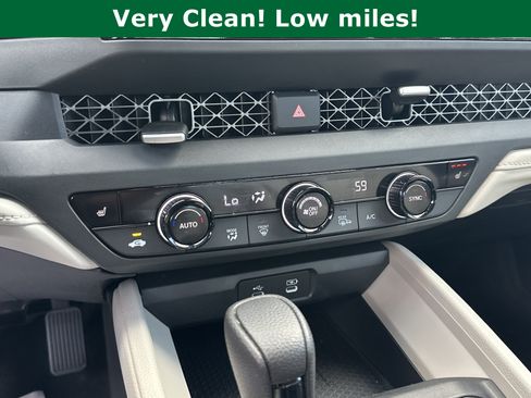 Used 2023 Honda Accord EX image 32