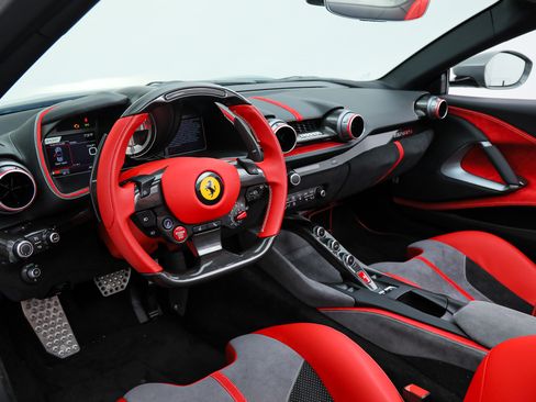 Certified 2022 Ferrari 812 GTS RWD image 3