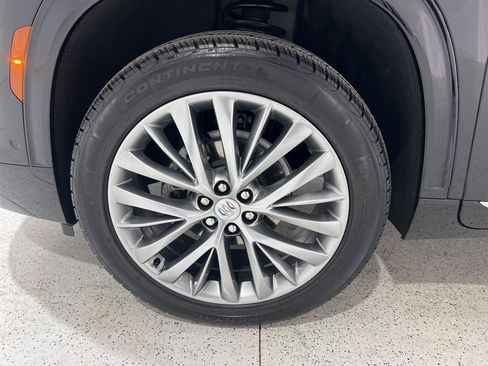 Used 2025 Buick Enclave Avenir w/ Super Cruise Package image 30