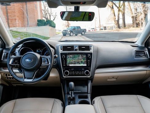 Used 2019 Subaru Outback 3.6R Limited w/ Popular Package #2 image 11