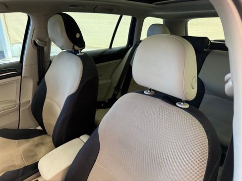 Used 2018 Volkswagen Golf SEL image 13