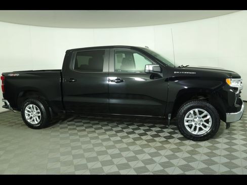 Used 2022 Chevrolet Silverado 1500 LT w/ Protection Package image 19