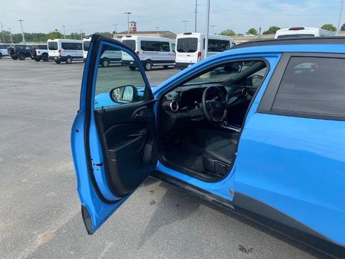 Used 2024 Chevrolet Trax RS FWD image 10