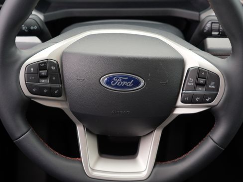 New 2026 Ford Explorer Active image 44