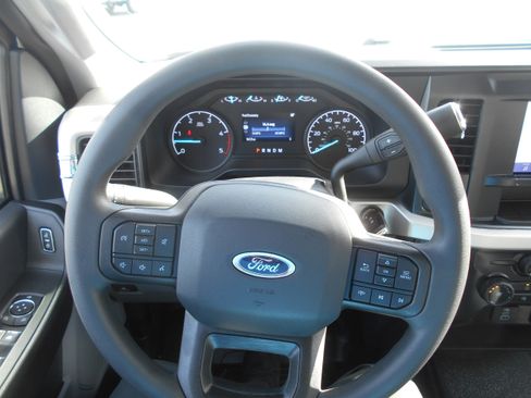 New 2026 Ford F250 XL w/ FX4 Off-Road Package image 37