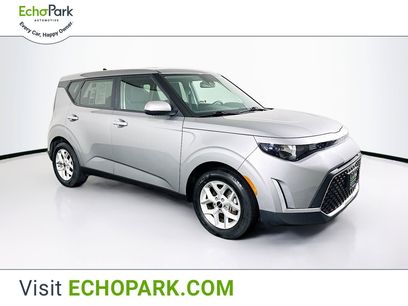 Used 2023 Kia Soul LX w/ Option Group 015