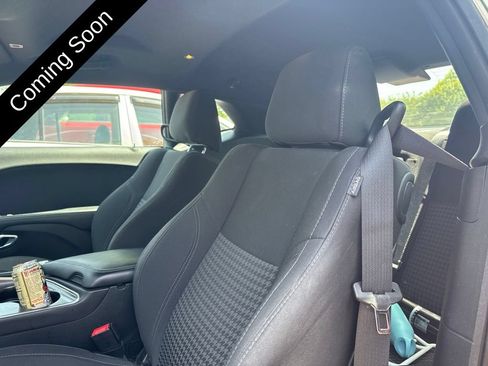 Used 2017 Dodge Challenger R/T RWD image 11