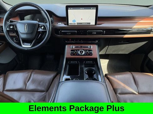 Used 2023 Lincoln Aviator Reserve w/ Equipment Group 201A RWD image 9