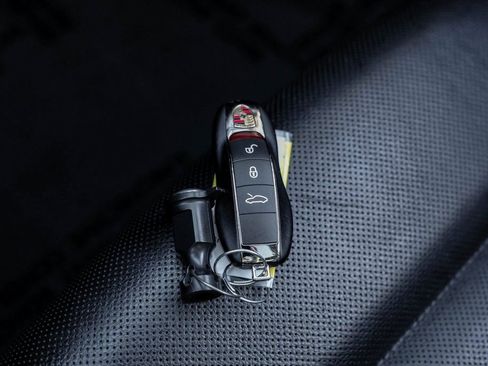 Used 2017 Porsche 911 Carrera image 46