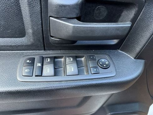 Used 2022 RAM 2500 Tradesman w/ Chrome Appearance Group image 11