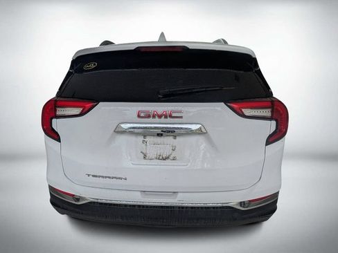 Used 2024 GMC Terrain SLT FWD image 4