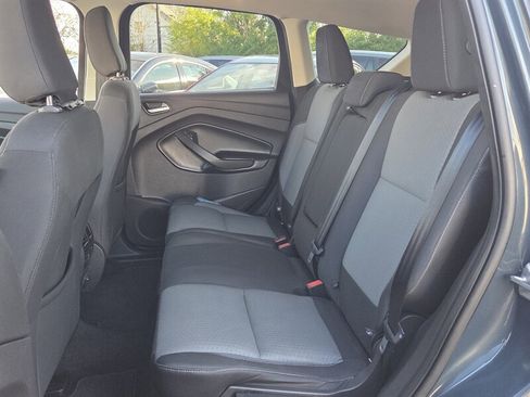 Used 2019 Ford Escape SE image 13