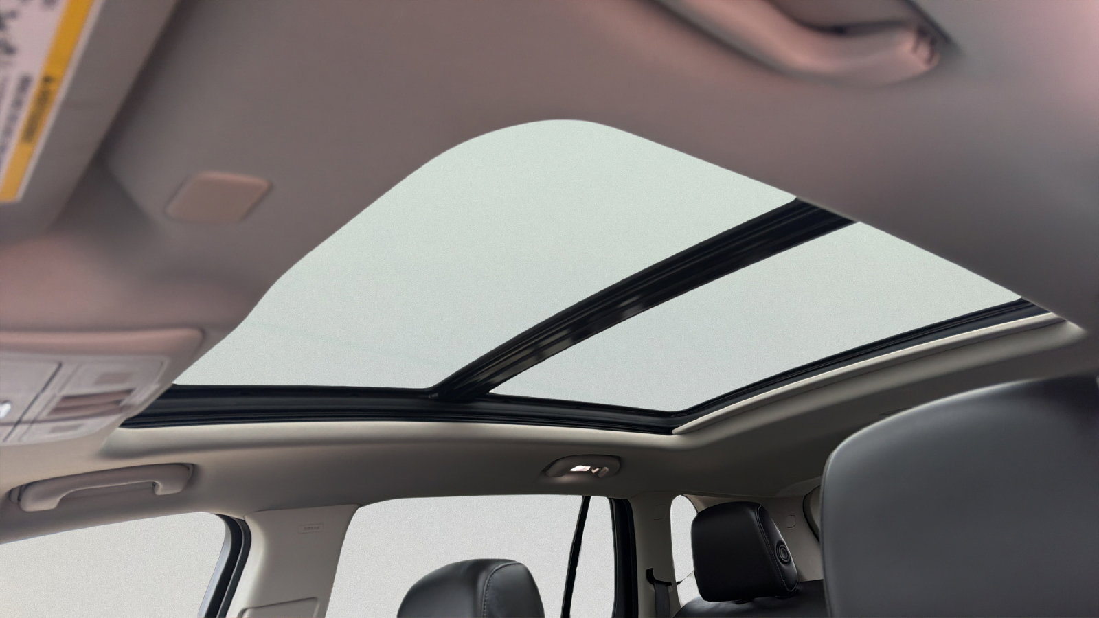 Used 2019 Buick Envision Essence FWD image 9