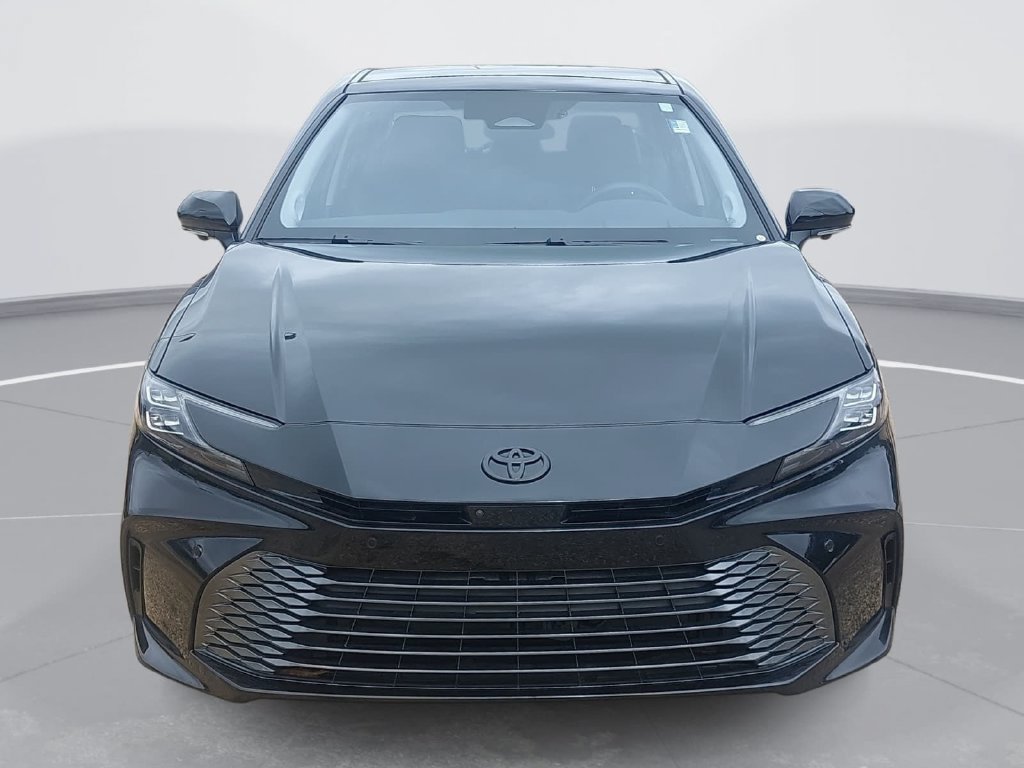 Used 2025 Toyota Camry XLE w/ Premium Plus Package FWD image 2