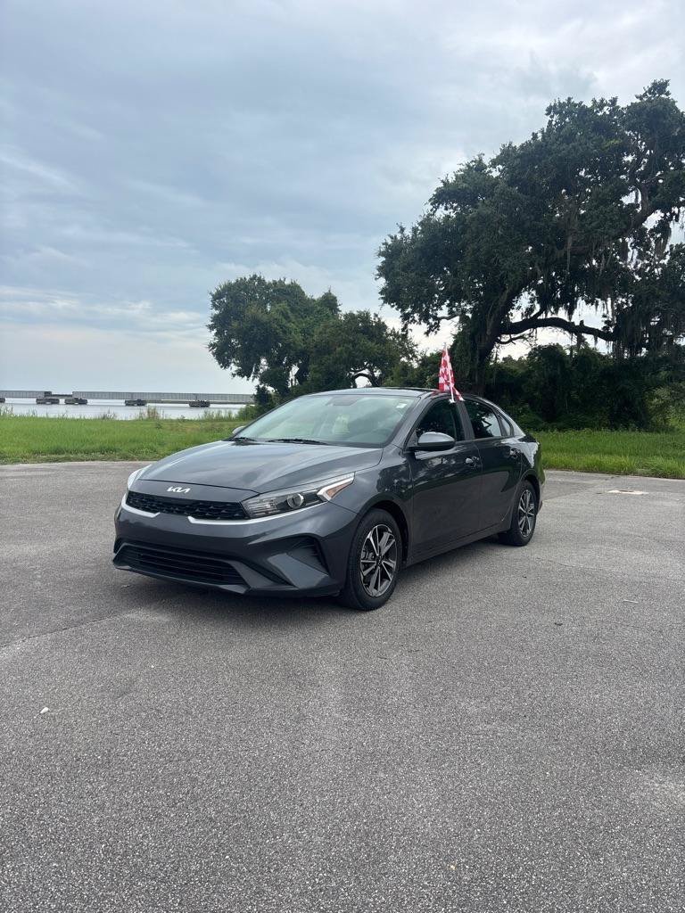 Used 2023 Kia Forte LXS FWD image 3