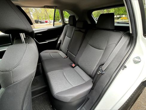 Used 2024 Toyota RAV4 XLE w/ Convenience Package image 19