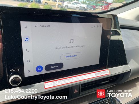 Used 2026 Toyota Prius XLE FWD image 26