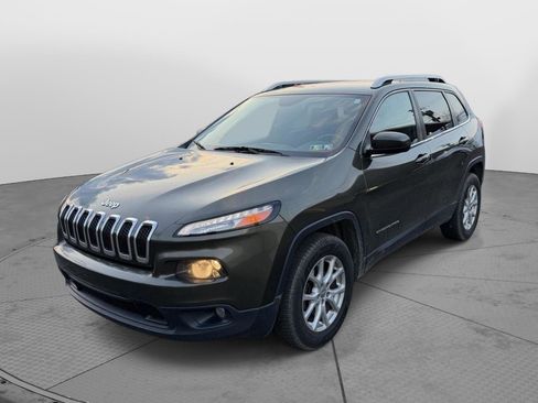 Used 2015 Jeep Cherokee Latitude w/ Comfort/Convenience Group image 3