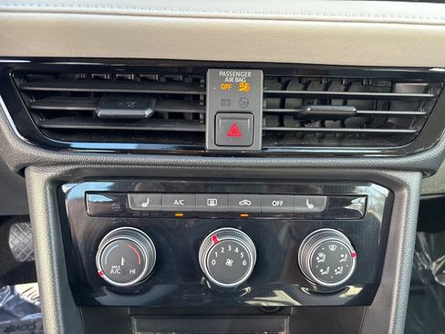 Used 2025 Volkswagen Taos S AWD/4WD image 19