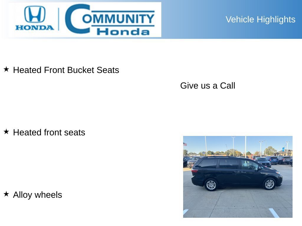 Used 2015 Toyota Sienna XLE w/ XLE Navigation Package FWD image 9