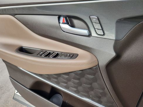 Used 2022 Hyundai Santa Fe Limited image 6