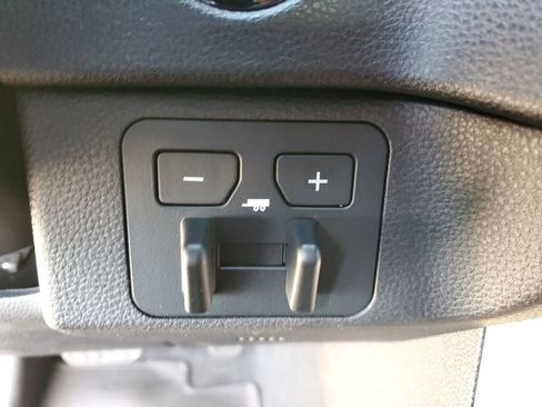 New 2025 Toyota Tundra SR5 image 31