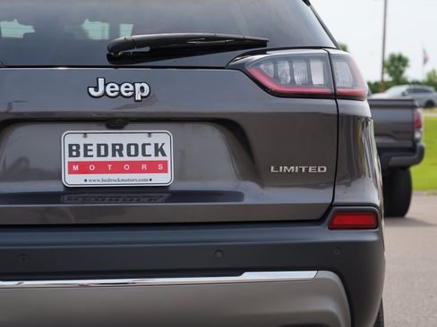 Used 2020 Jeep Cherokee Limited AWD/4WD image 10