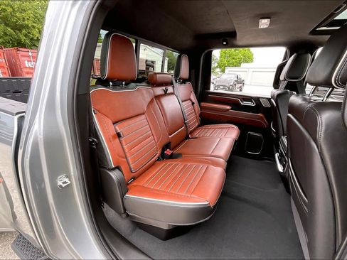 Used 2025 GMC Sierra 3500 Denali Ultimate AWD/4WD image 21