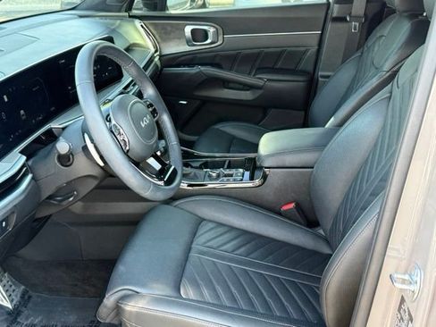 Used 2025 Kia Sorento SX Prestige AWD/4WD image 11