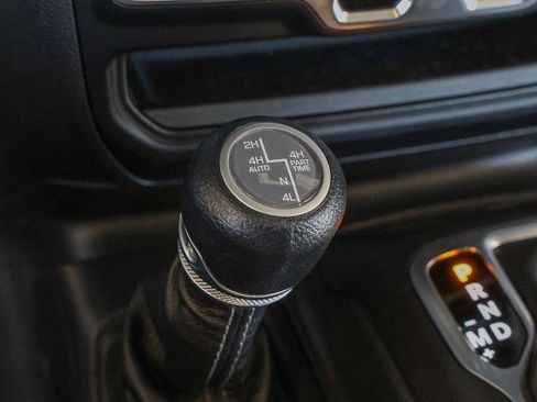Used 2024 Jeep Wrangler Unlimited Sahara w/ Technology Group AWD/4WD image 23